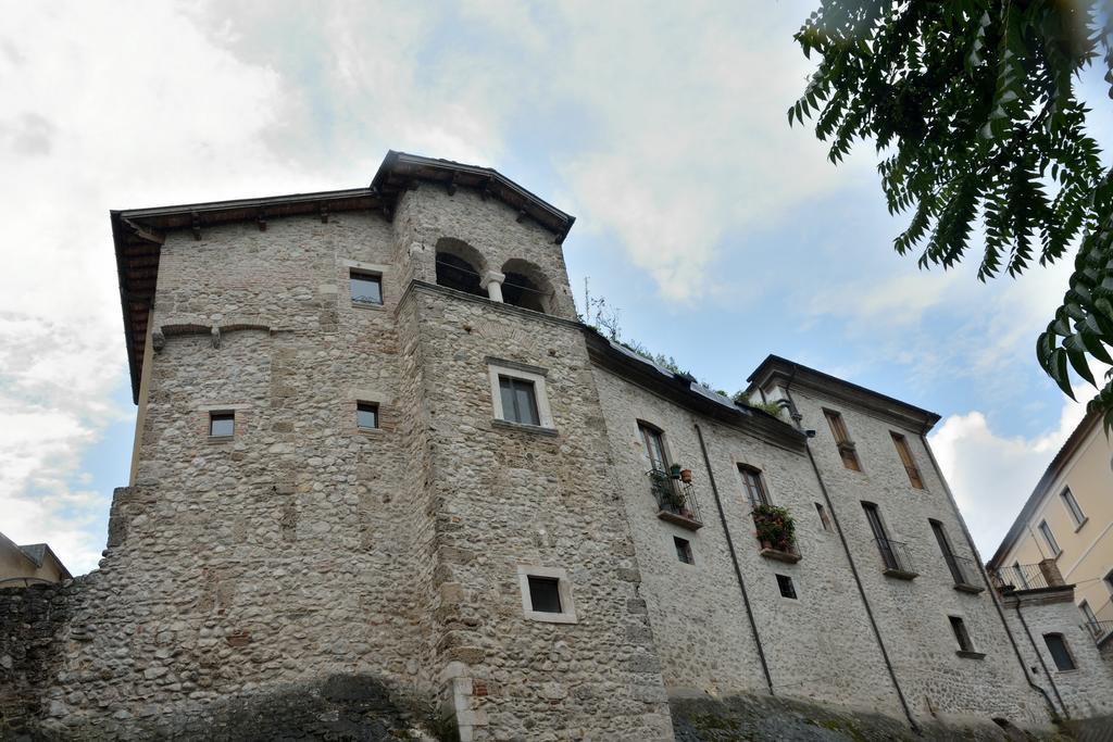Residence La Piscina Isola del Gran Sasso dʼItalia Extérieur photo